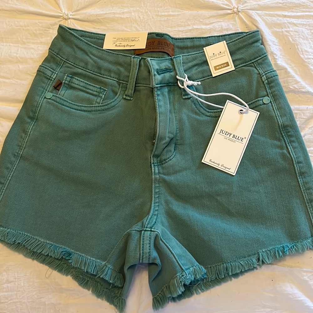 NWT XS Judy Blue green shorts